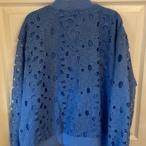 NWOT Isaac Mizrahi Lace Overlay Bomber Jacket in Blue - Picture 8 of 10